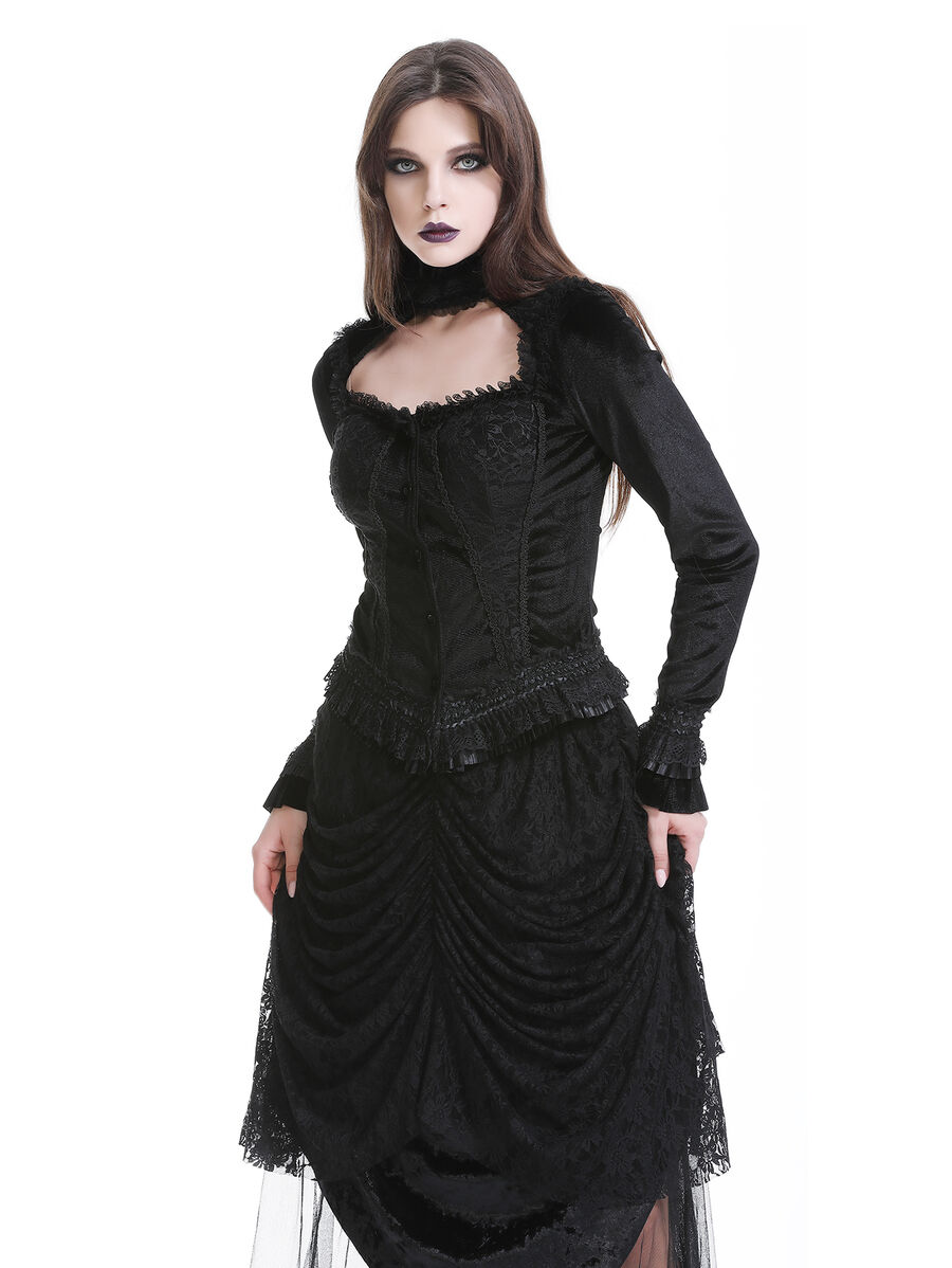 photo n&deg;12 : Haut gothique en velours avec dentelle