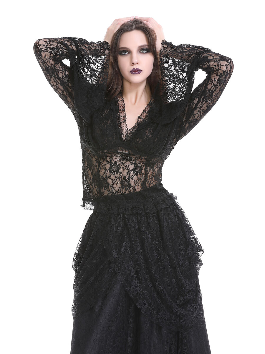 photo n&deg;10 : Bol&eacute;ro gothique en dentelle noire &agrave; manches &eacute;vas&eacute;es
