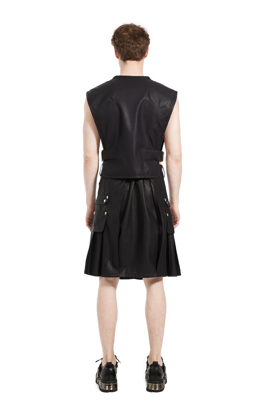 photo n°5 : gilet gothique pour homme en simili cuir