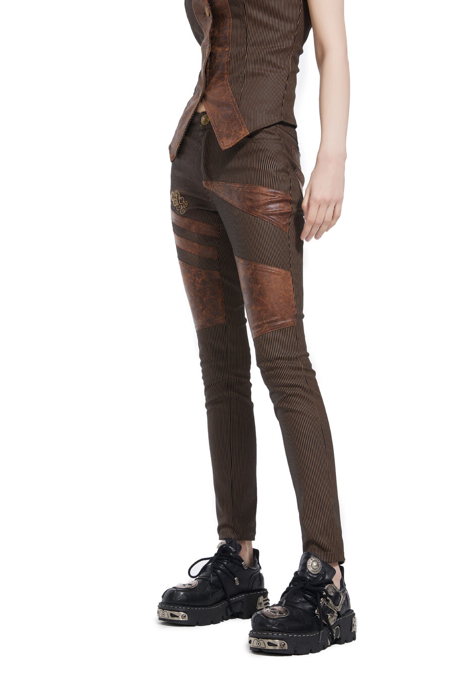photo n°5 : pantalon femme Steampunk  pentagramme