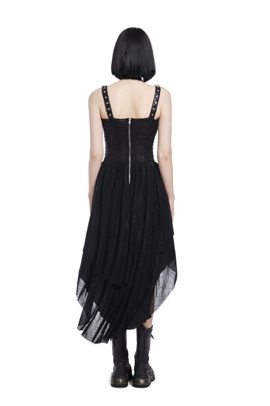 photo n°8 : robe noir gothique pentagramme
