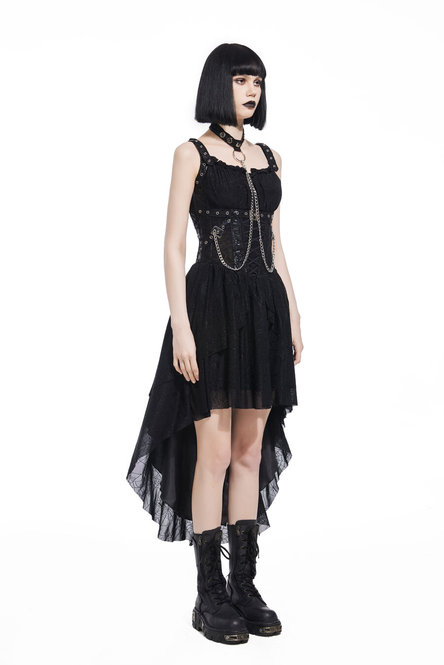 photo n°6 : robe noir gothique pentagramme