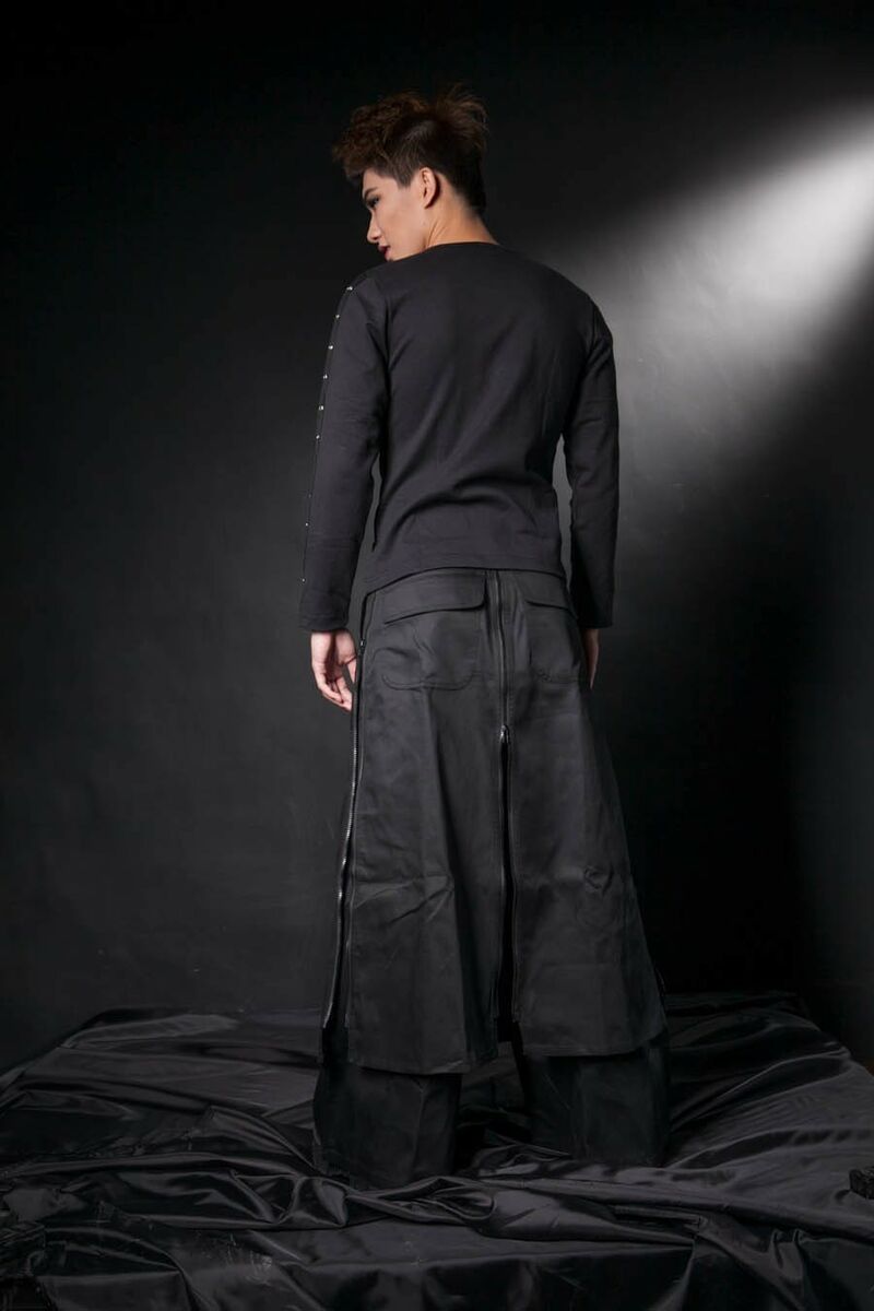 photo n°4 : pantalon Jupe Gothique Homme Punk Noir