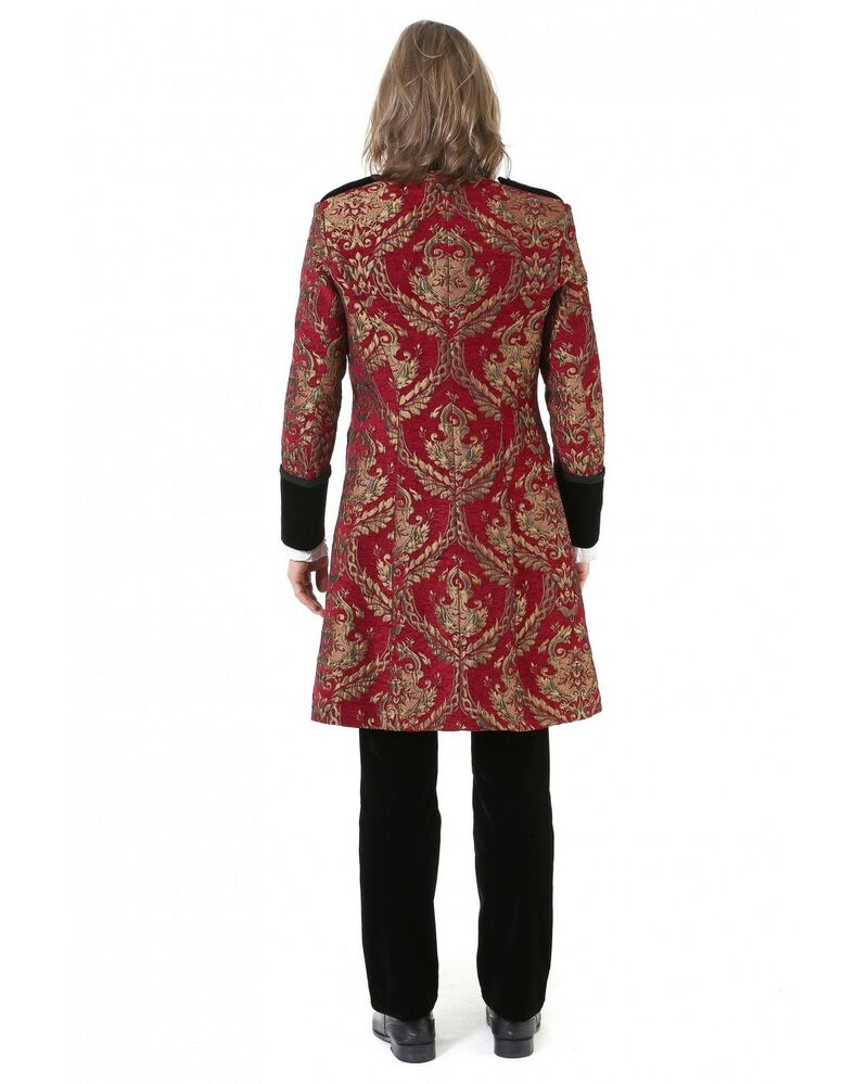 photo n°4 : Manteau rouge style royaliste gothique pour homme