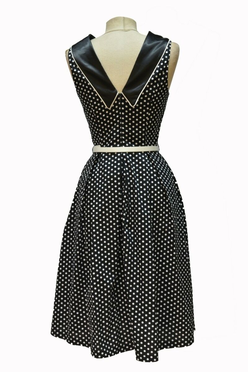 photo n°6 : Robe Glamour sans manche noir avec point blanc