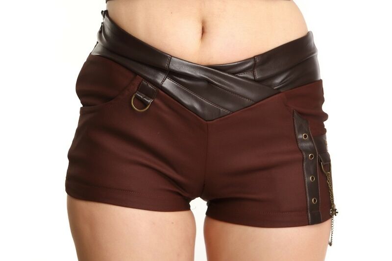 Short en similicuir steampunk