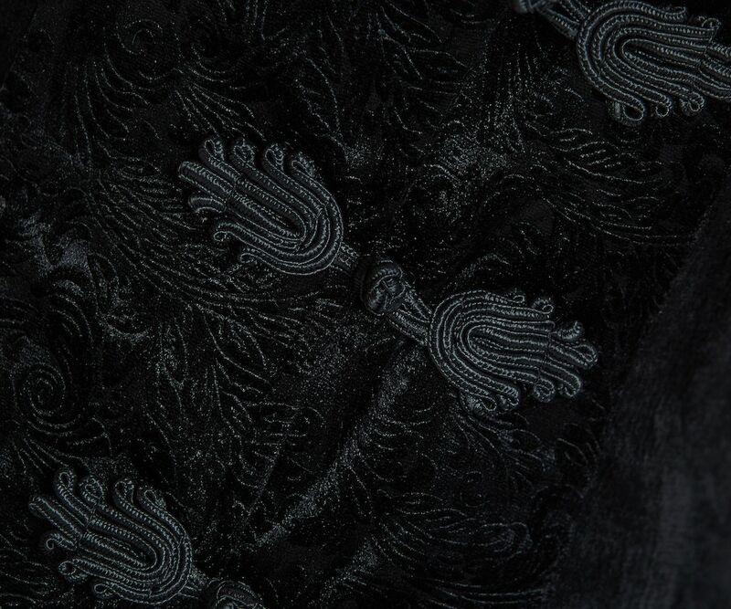 photo n°8 : Veste gothique en velours de soie queue de pie