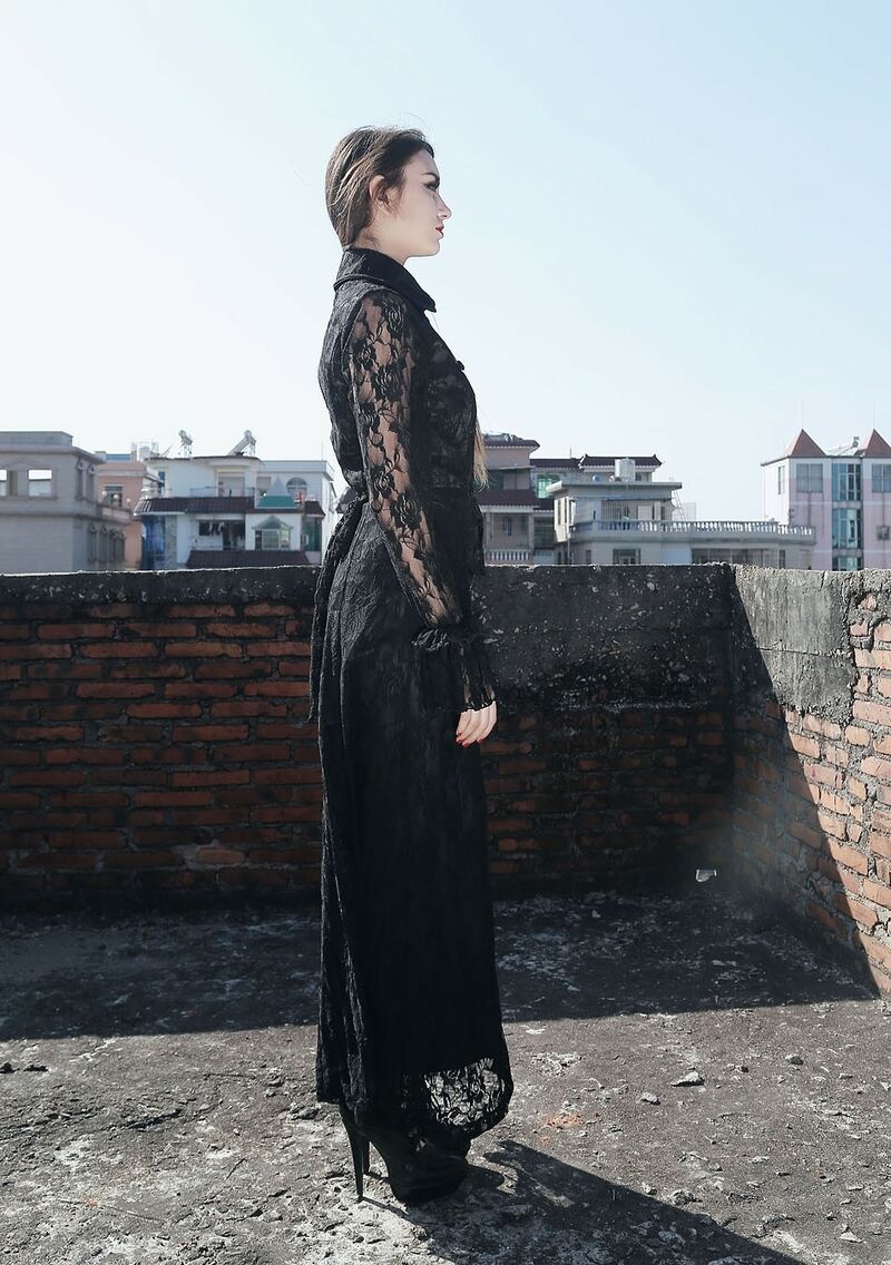 photo n°8 : Veste gothique romantique femme
