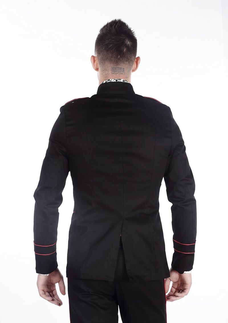 photo n°4 : veste gothique rouge pour homme